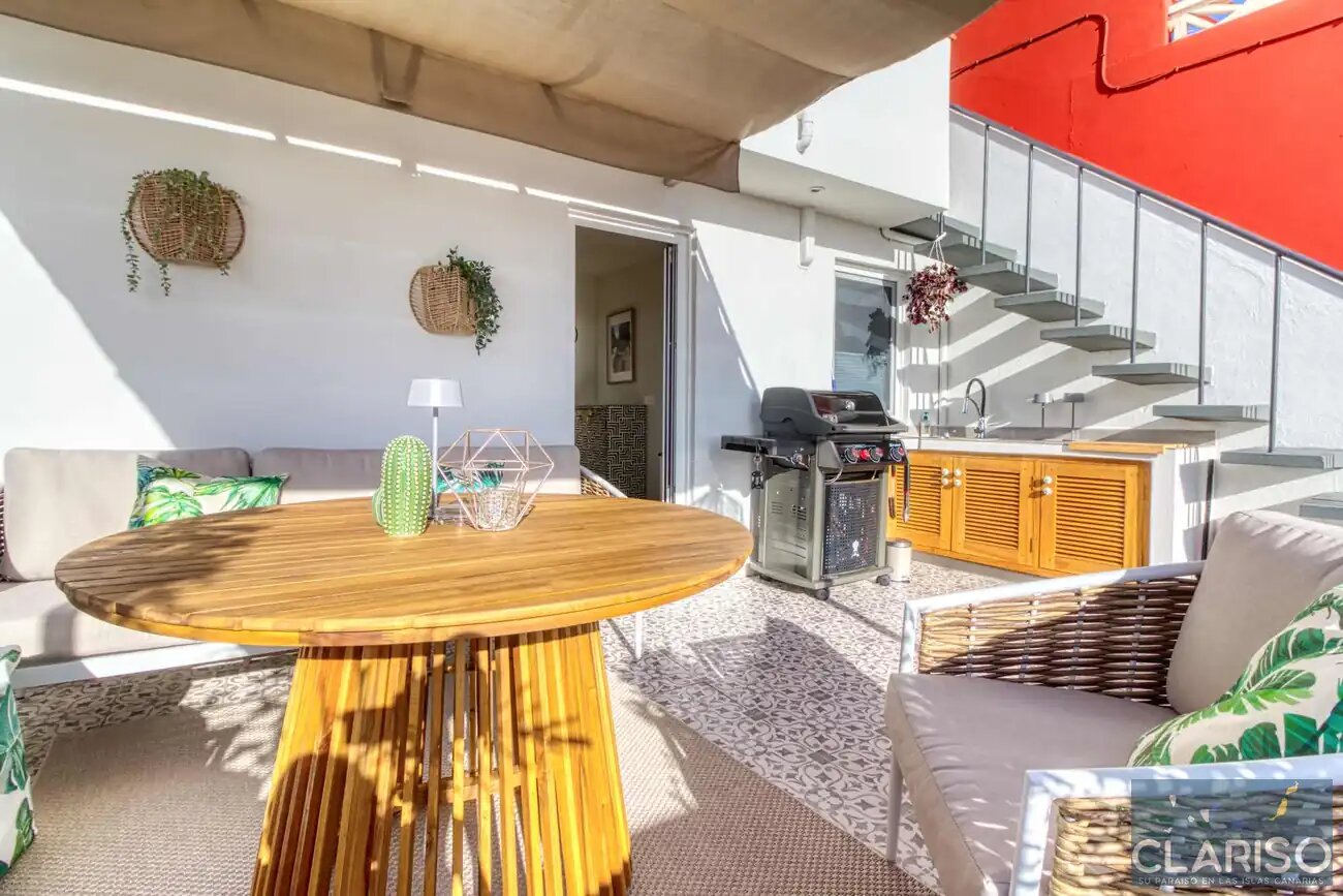 Casa Lamargarita: Aufwendig renoviertes Stadthaus mit begehbarer Dusche in Tazacorte auf La Palma