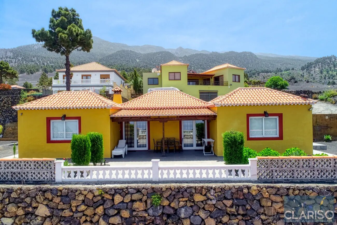 Villa Cerca Amarilla: Ferienhaus mit Meerblick und Vulkanpanorama auf der obersten Terrasse in El Paso auf La Palma