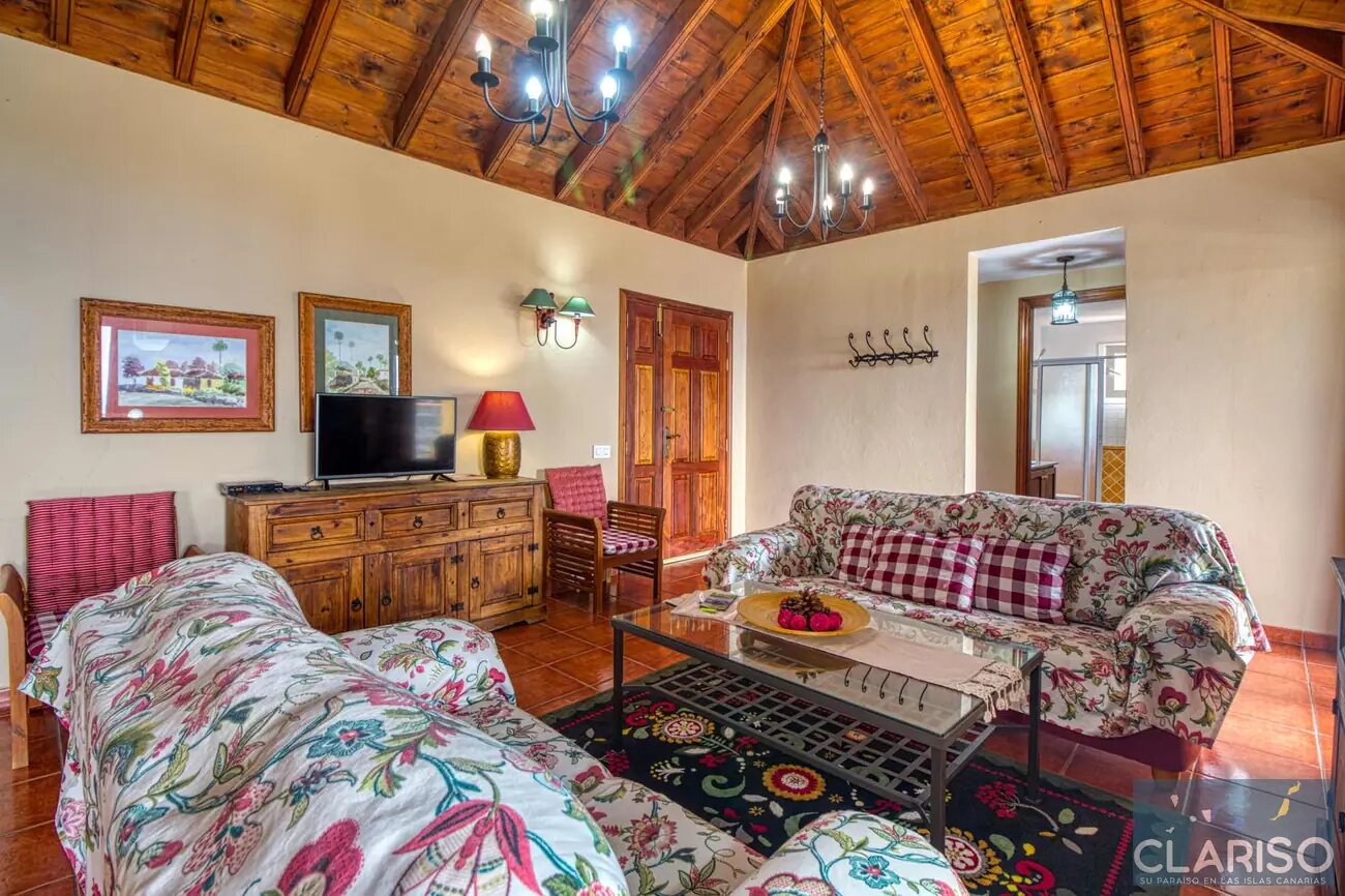 Villa Cerca Amarilla: Ferienhaus mit Meerblick und Vulkanpanorama auf der obersten Terrasse in El Paso auf La Palma