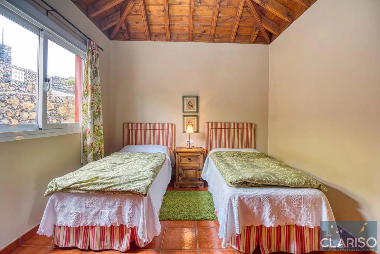 Villa Cerca Amarilla: Ferienhaus mit Meerblick und Vulkanpanorama auf der obersten Terrasse in El Paso auf La Palma