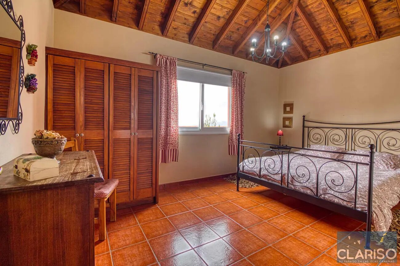 Villa Cerca Amarilla: Ferienhaus mit Meerblick und Vulkanpanorama auf der obersten Terrasse in El Paso auf La Palma