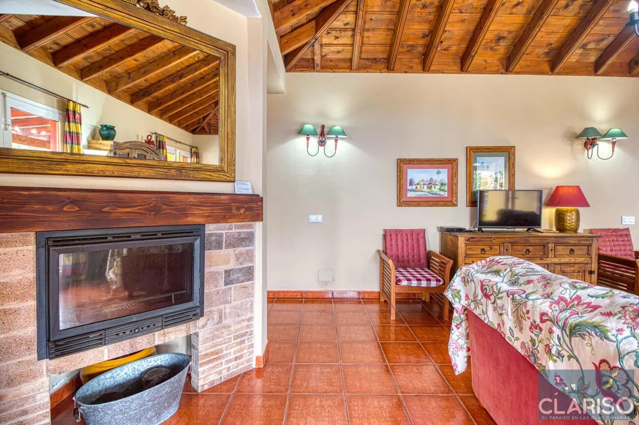 Villa Cerca Amarilla: Ferienhaus mit Meerblick und Vulkanpanorama auf der obersten Terrasse in El Paso auf La Palma