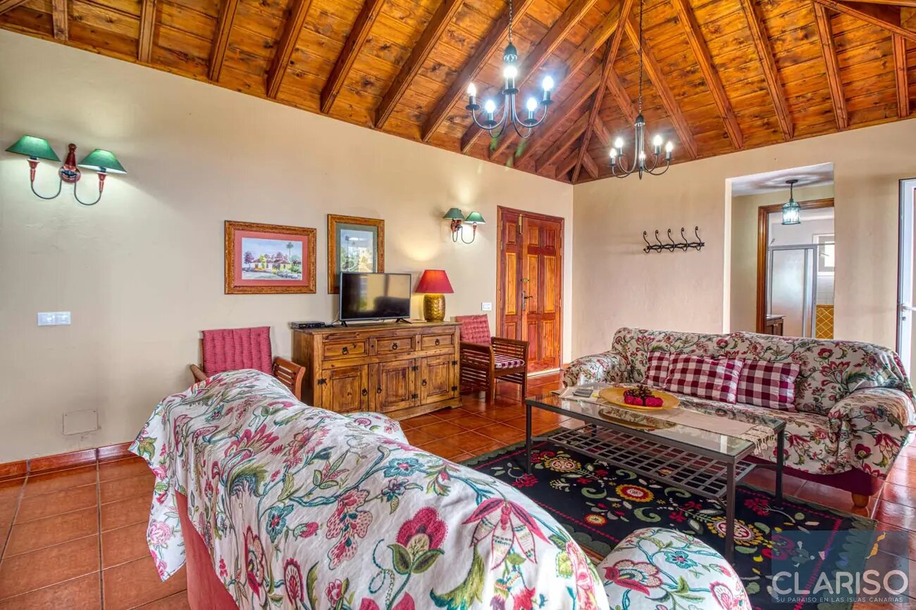 Villa Cerca Amarilla: Ferienhaus mit Meerblick und Vulkanpanorama auf der obersten Terrasse in El Paso auf La Palma