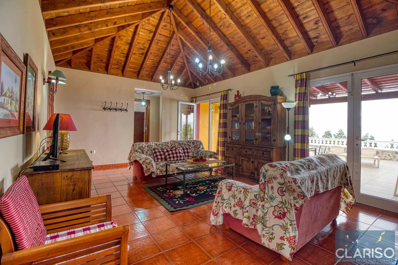 Villa Cerca Amarilla: Ferienhaus mit Meerblick und Vulkanpanorama auf der obersten Terrasse in El Paso auf La Palma