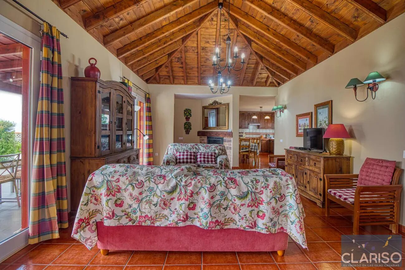 Villa Cerca Amarilla: Ferienhaus mit Meerblick und Vulkanpanorama auf der obersten Terrasse in El Paso auf La Palma