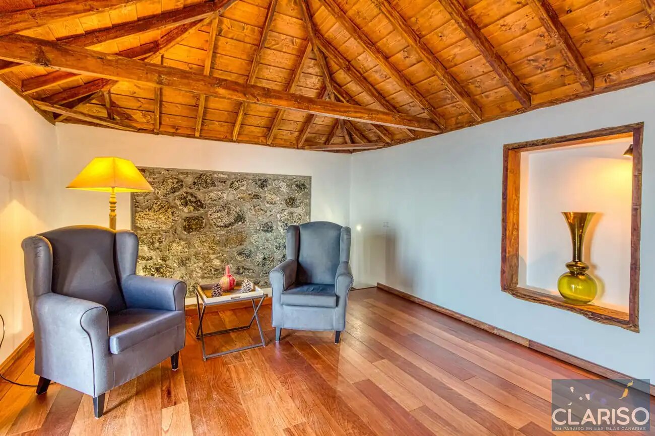 Casa Rural Quinta Los Naranjos: Kanarisches Landhaus mit Teaholz-Decke und Inselpanorama in Villa de Mazo auf La Palma