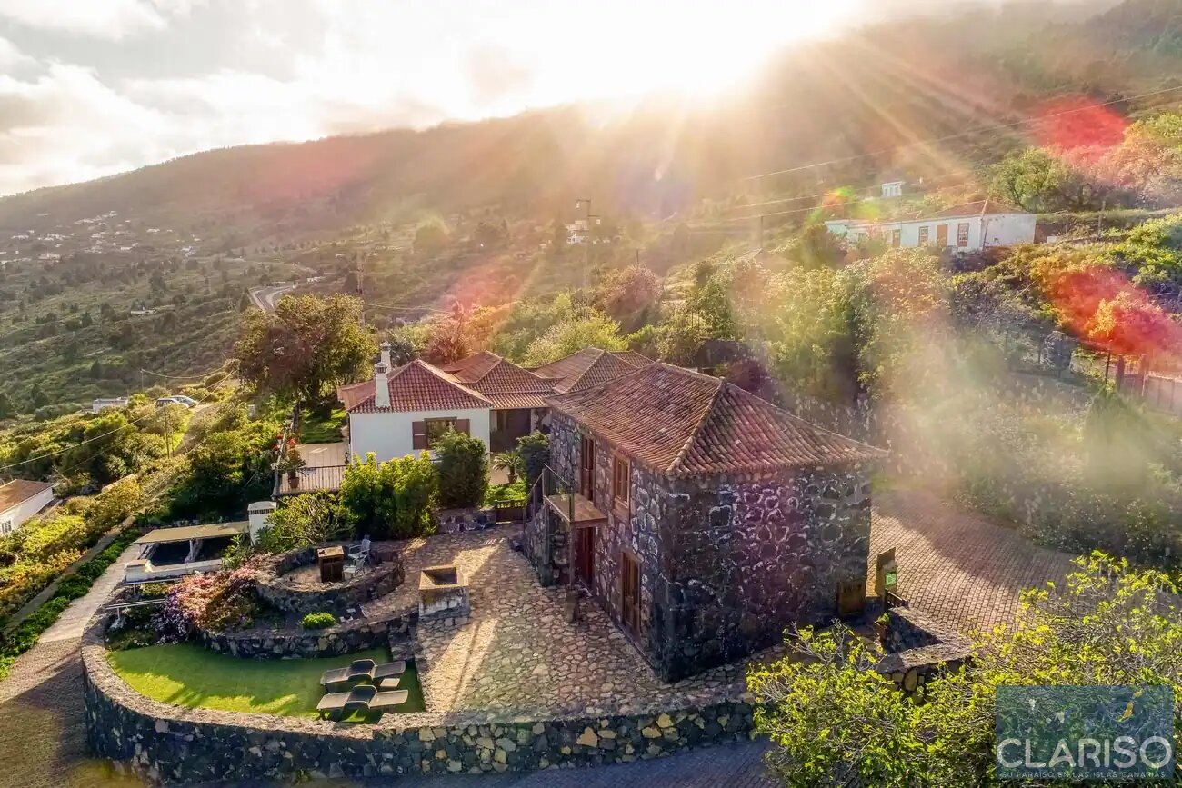 Casa Rural Quinta Los Naranjos: Kanarisches Landhaus mit Teaholz-Decke und Inselpanorama in Villa de Mazo auf La Palma