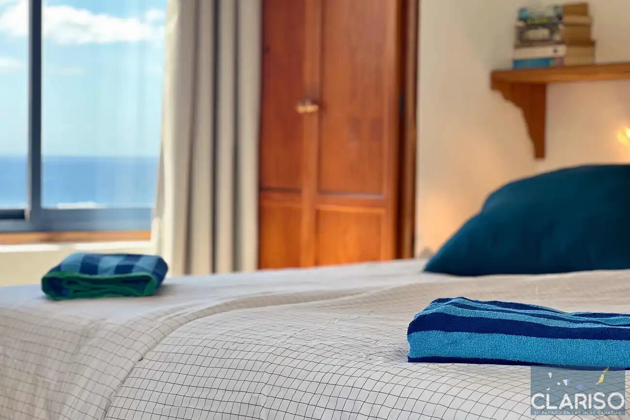 Apartamentos La Bayana 8: Ferienwohnung mit bestem Meerblick direkt am Atlantik nahe Puerto Naos auf La Palma