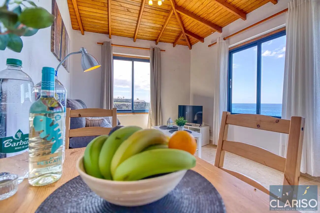 Apartamentos La Bayana 8: Ferienwohnung mit bestem Meerblick direkt am Atlantik nahe Puerto Naos auf La Palma