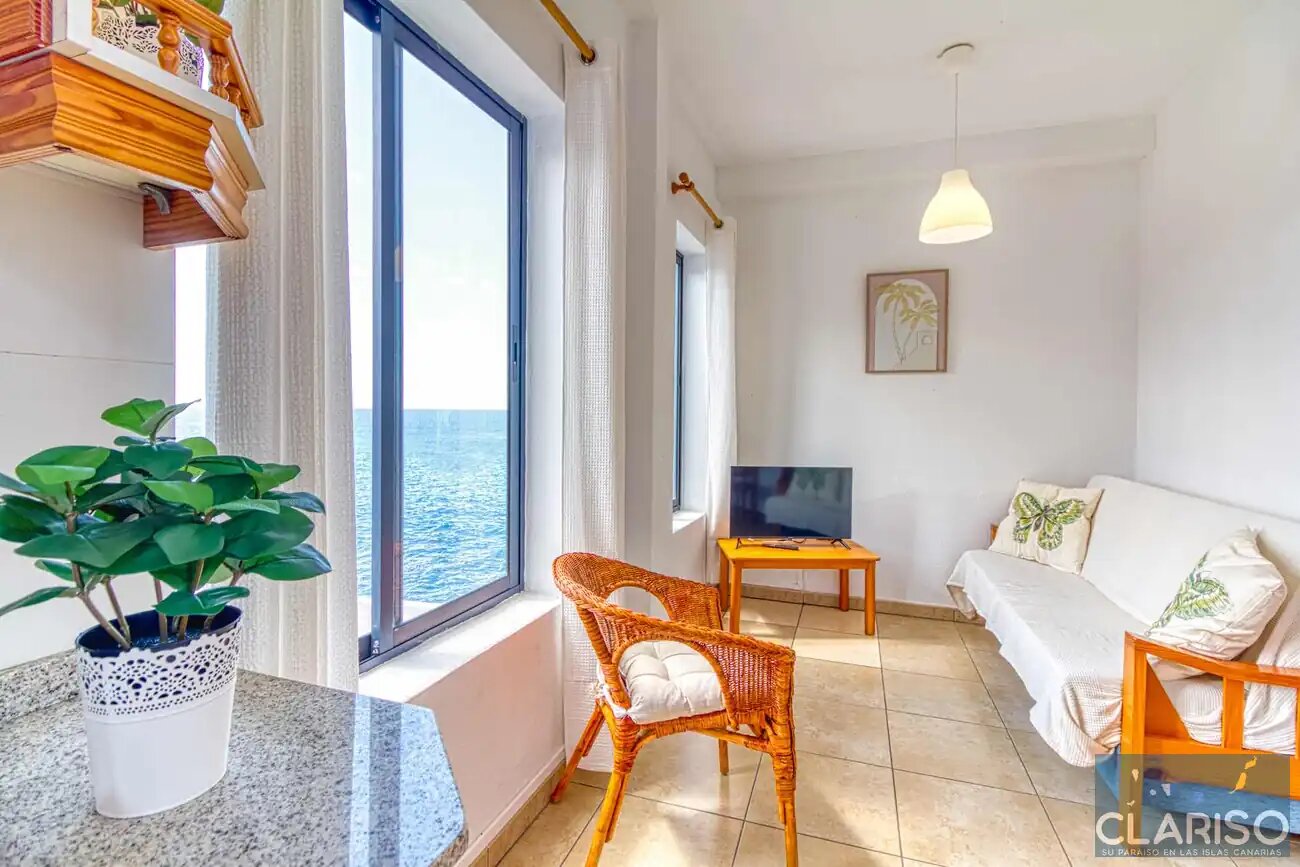 Apartamentos La Bayana 6: Ferienwohnung mit Meerblick direkt am Atlantik nahe Puerto Naos auf La Palma