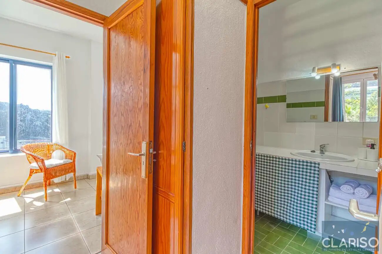 Apartamentos La Bayana 6: Ferienwohnung mit Meerblick direkt am Atlantik nahe Puerto Naos auf La Palma