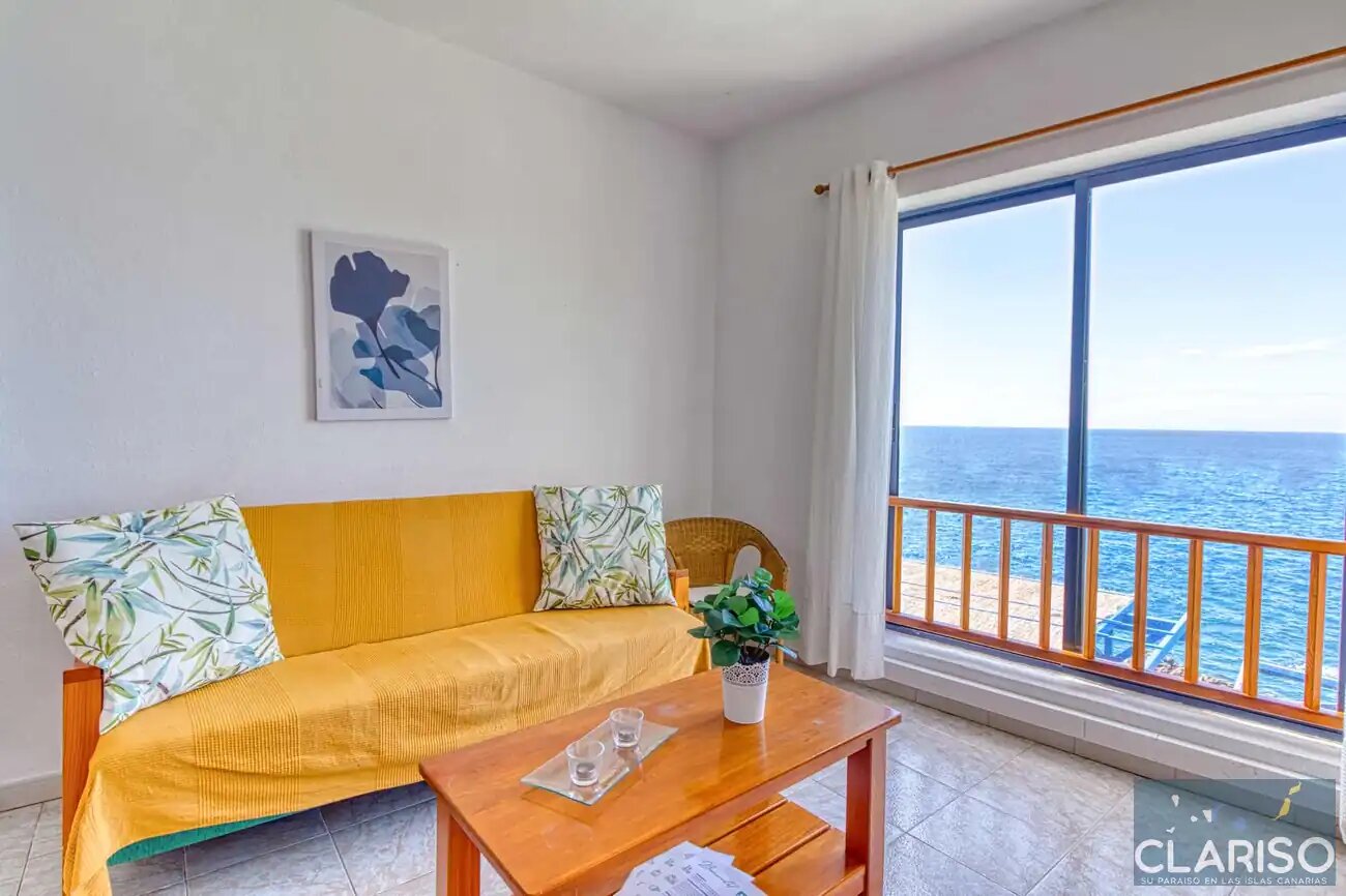 Apartamentos La Bayana 4: Ferienwohnung mit privatem Garten direkt am Atlantik nahe Puerto Naos auf La Palma
