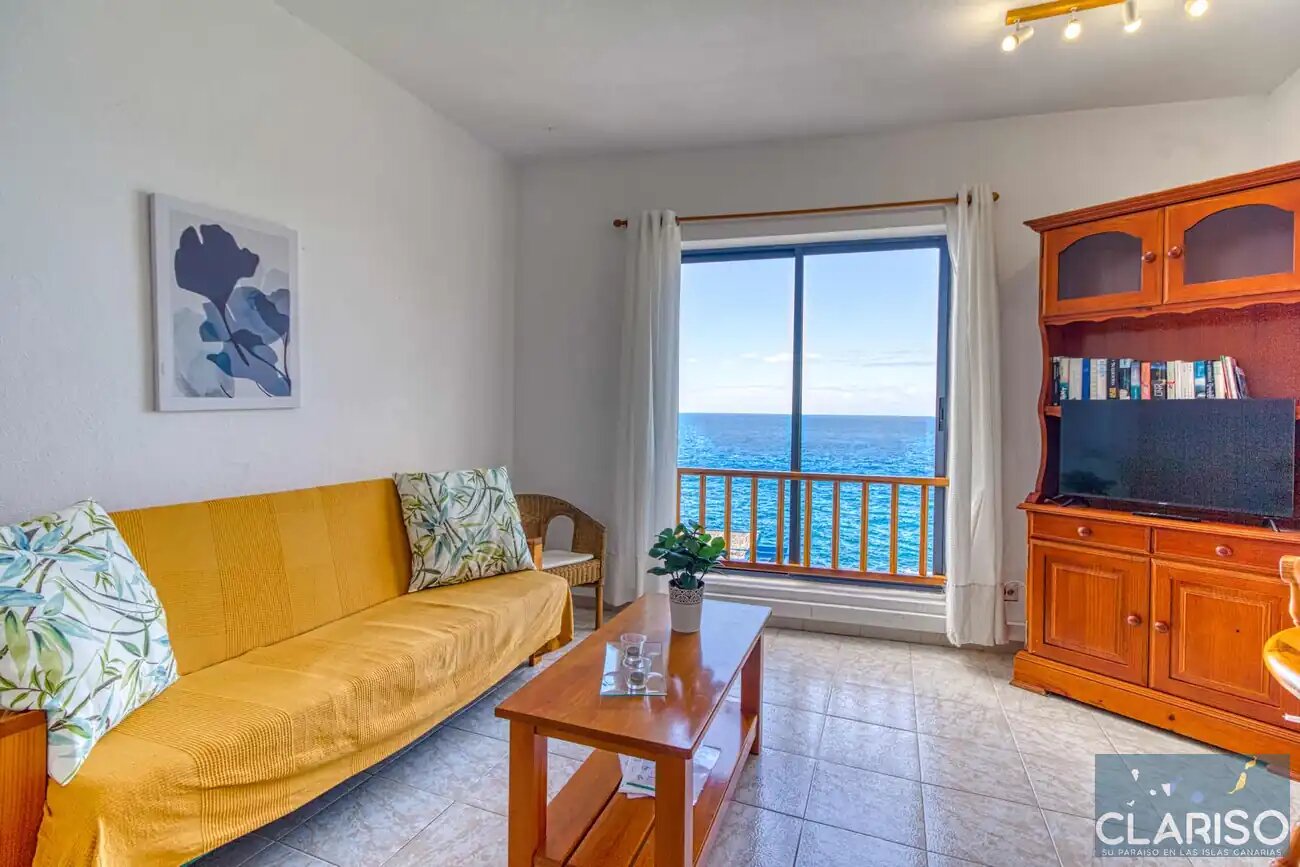 Apartamentos La Bayana 4: Ferienwohnung mit privatem Garten direkt am Atlantik nahe Puerto Naos auf La Palma