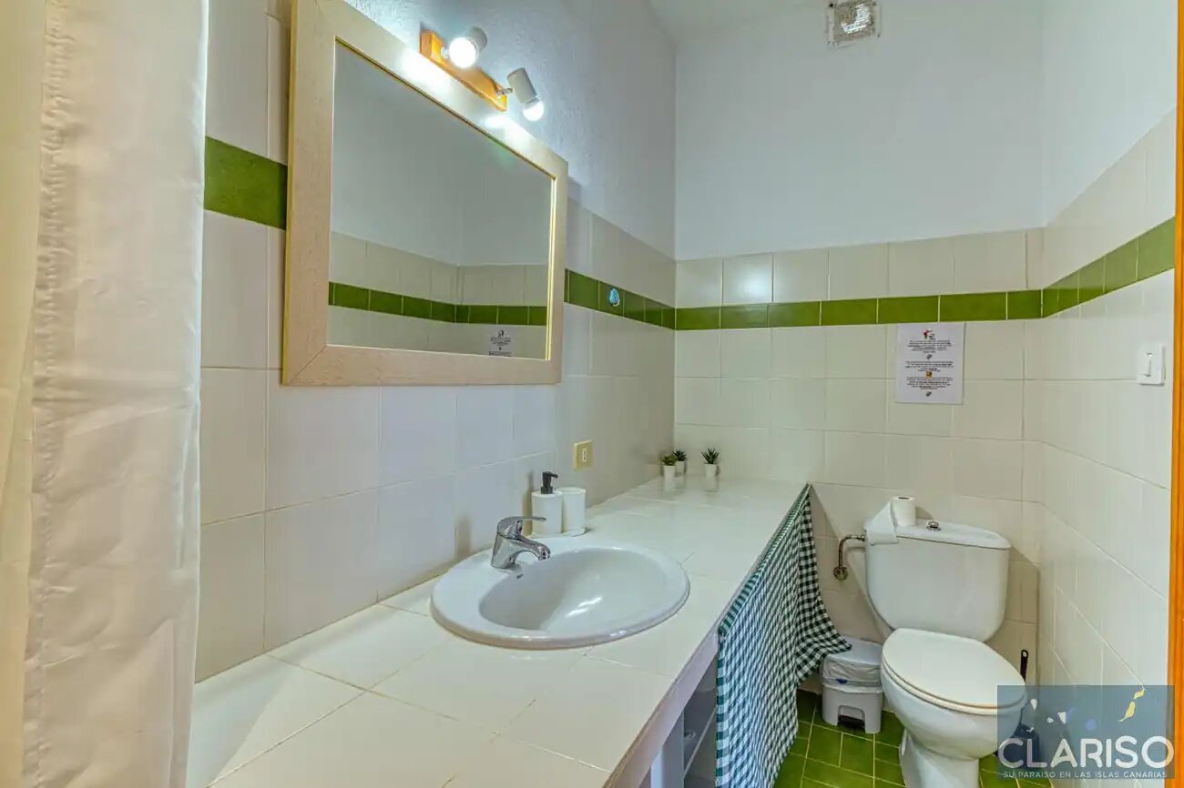 Apartamentos La Bayana 4: Ferienwohnung mit privatem Garten direkt am Atlantik nahe Puerto Naos auf La Palma
