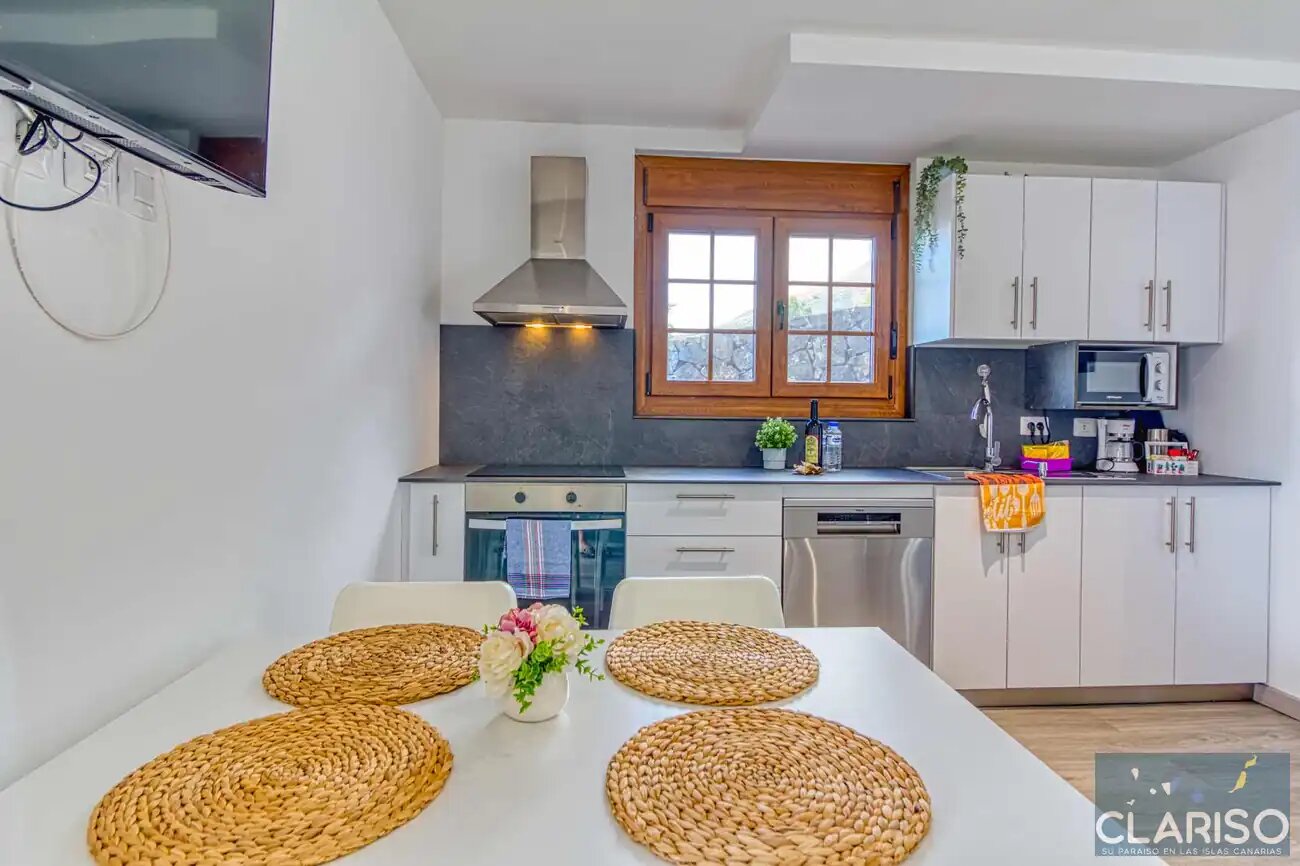 Cerca Nueva B1: Ferienwohnung unterhalb des Vulkans Tajogaite mit privater Terrasse in El Paso auf La Palma
