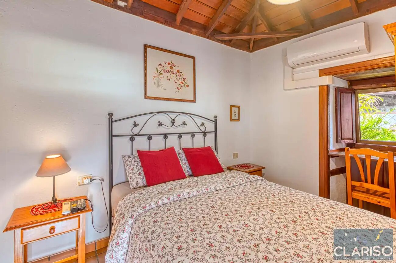 Casa Rural Emilia: Kanarisches Steinhaus mit Holzdecken und Pool auf 718 m in Tijarafe auf La Palma