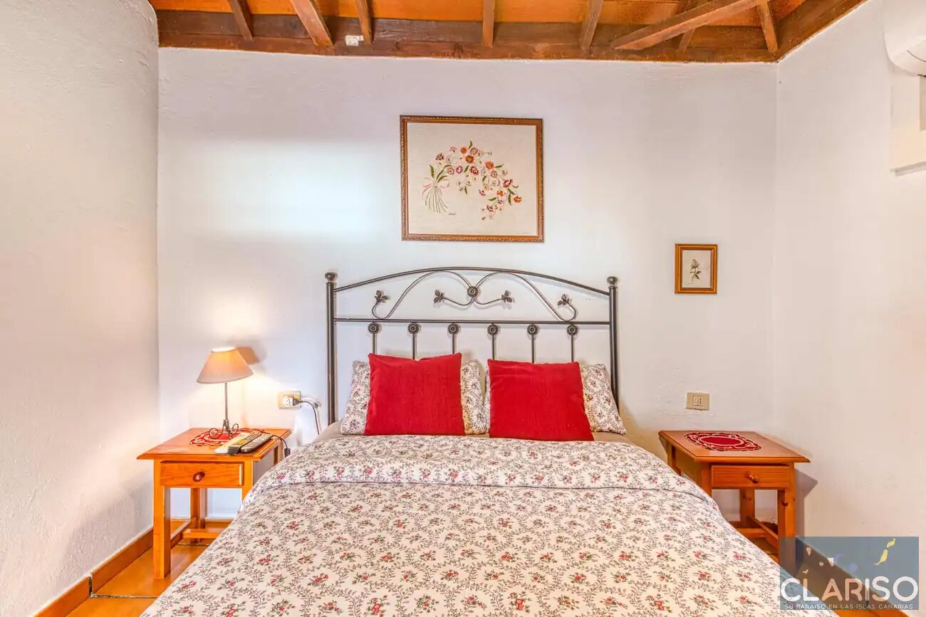 Casa Rural Emilia: Kanarisches Steinhaus mit Holzdecken und Pool auf 718 m in Tijarafe auf La Palma