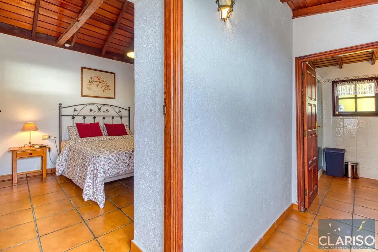 Casa Rural Emilia: Kanarisches Steinhaus mit Holzdecken und Pool auf 718 m in Tijarafe auf La Palma