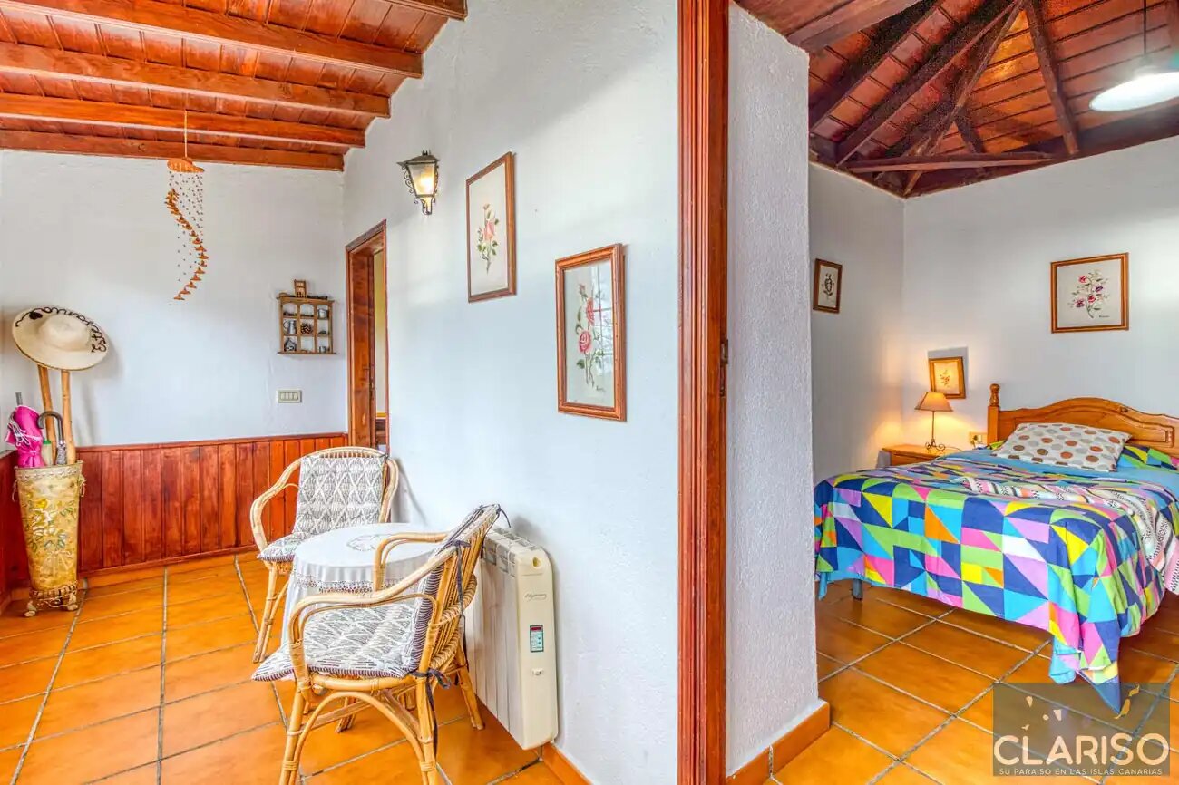 Casa Rural Emilia: Kanarisches Steinhaus mit Holzdecken und Pool auf 718 m in Tijarafe auf La Palma