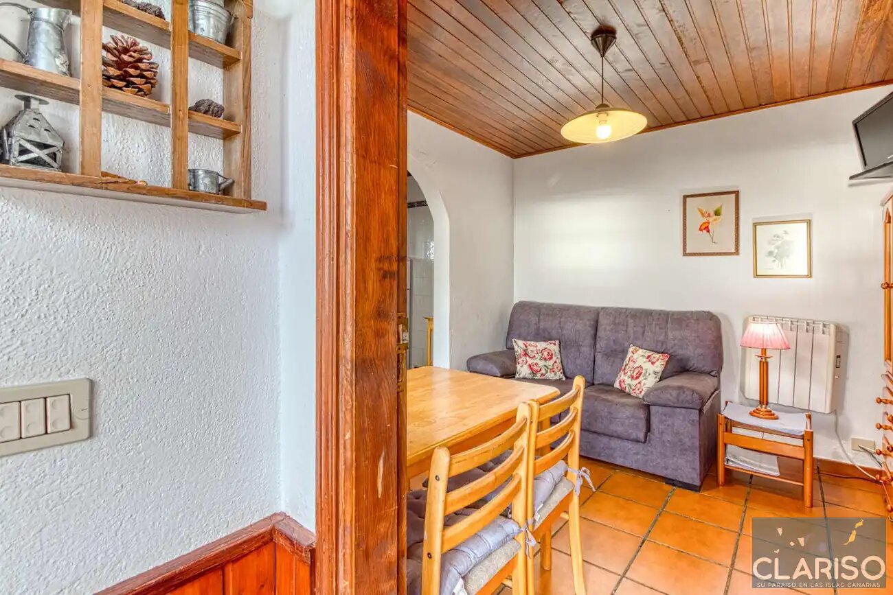 Casa Rural Emilia: Kanarisches Steinhaus mit Holzdecken und Pool auf 718 m in Tijarafe auf La Palma