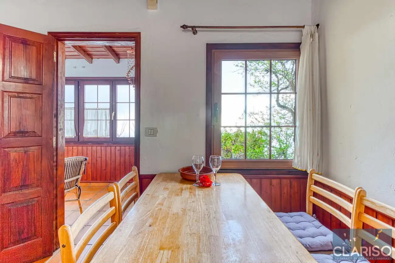 Casa Rural Emilia: Kanarisches Steinhaus mit Holzdecken und Pool auf 718 m in Tijarafe auf La Palma