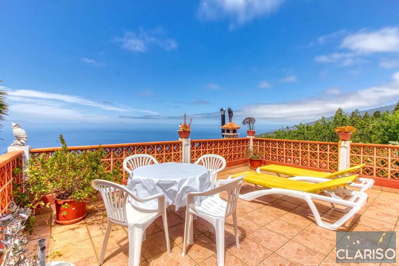 Casa Pedro: Ferienhaus mit Pool und Meerblick auf 793 m in der Natur von Tijarafe auf La Palma