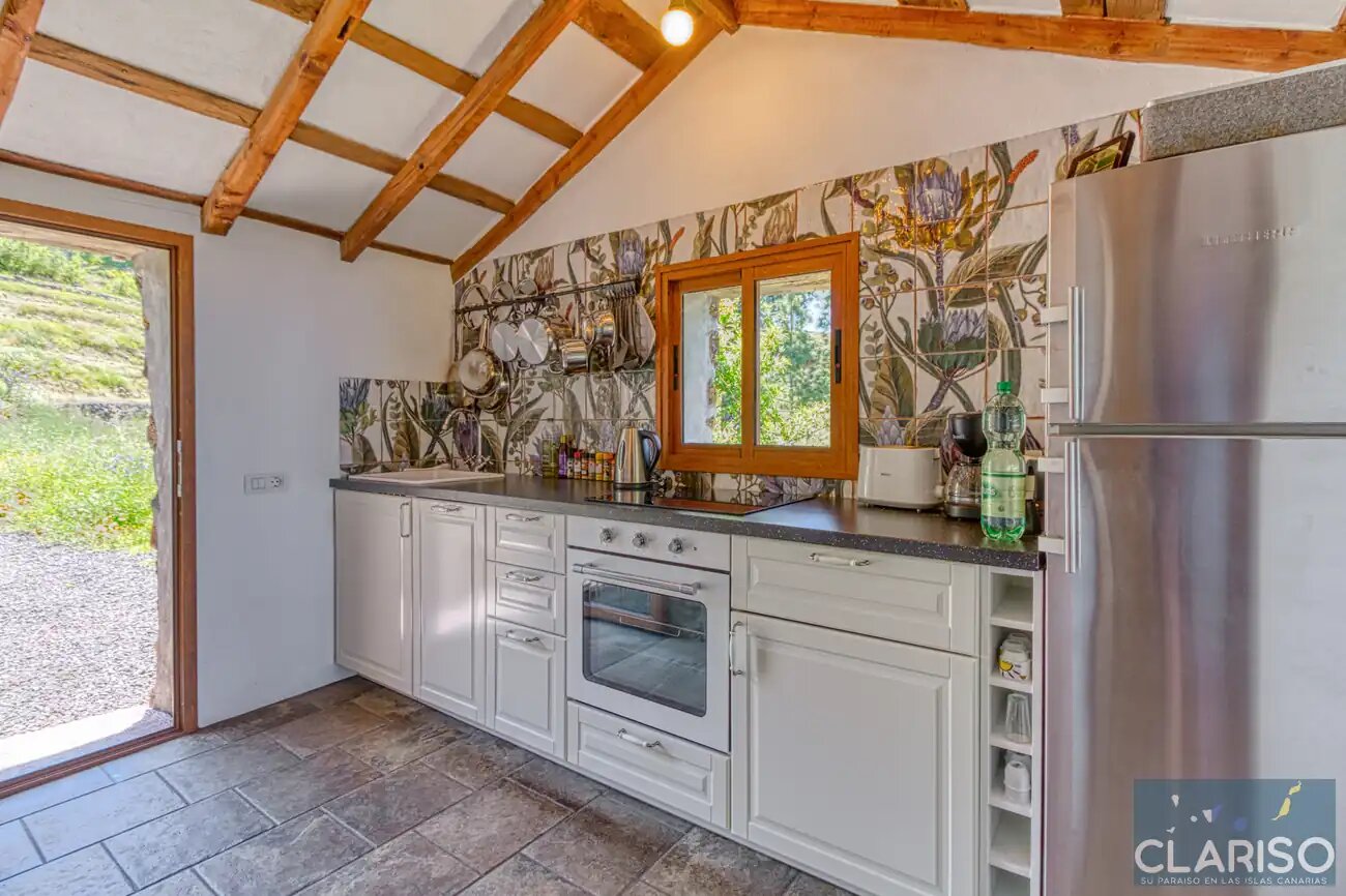 Bodega Linda: Renovierte ehemalige Bodega mit Liegepool auf 1304 m in den Weinbergen von Puntagorda auf La Palma