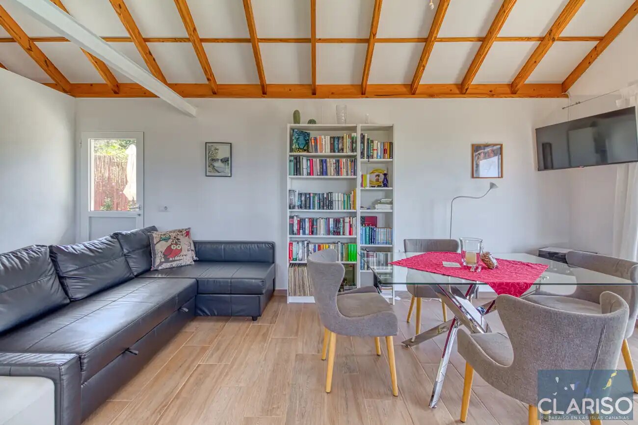 Casa Mesigresi: Ehemalige Schreinerei als Designferienhaus mit solargeheiztem Pool in Puntagorda auf La Palma