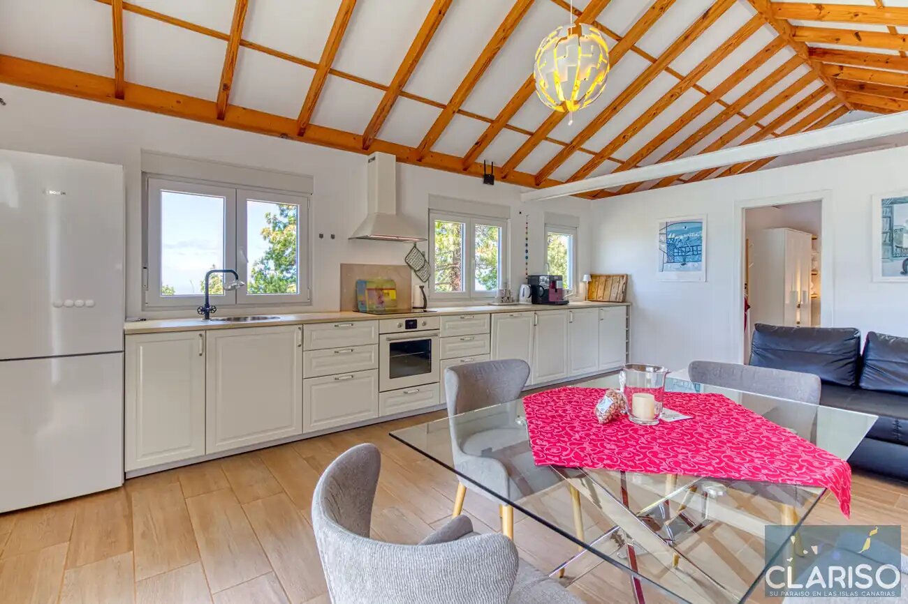 Casa Mesigresi: Ehemalige Schreinerei als Designferienhaus mit solargeheiztem Pool in Puntagorda auf La Palma