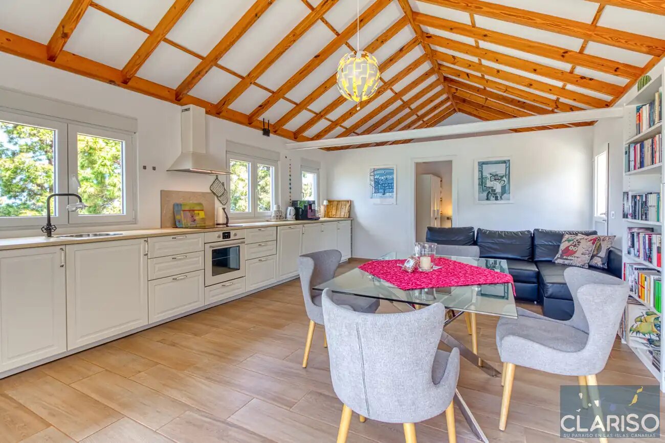 Casa Mesigresi: Ehemalige Schreinerei als Designferienhaus mit solargeheiztem Pool in Puntagorda auf La Palma