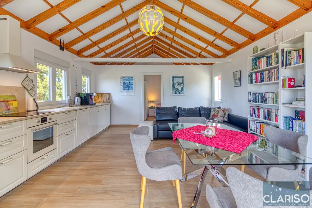 Casa Mesigresi: Ehemalige Schreinerei als Designferienhaus mit solargeheiztem Pool in Puntagorda auf La Palma