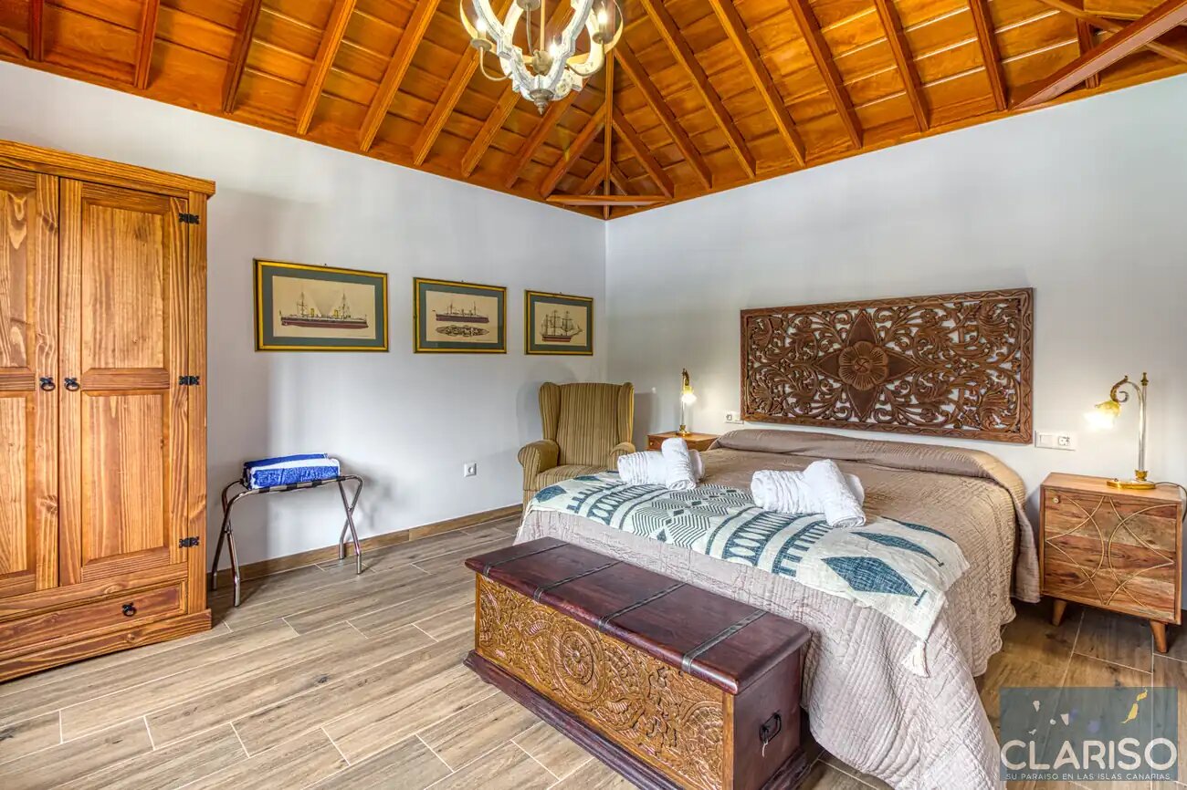 Casa David Villas Morera: Neugebautes Ferienhaus mit solargeheiztem Pool unter Montaña de la Breña in Breña Baja auf La Palma