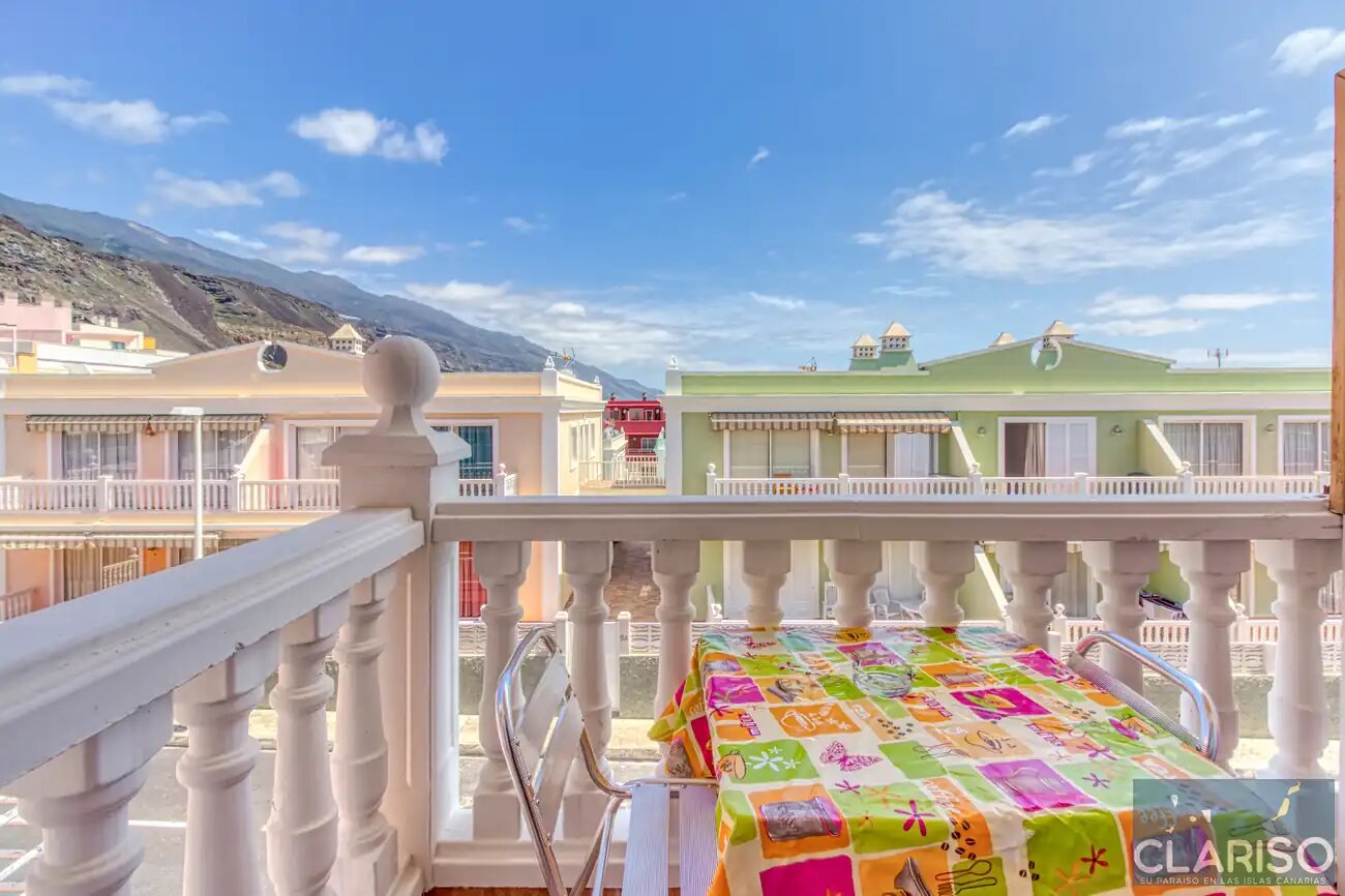 Apartamento Roque Horizonte: Ferienwohnung mit Balkon und seitlichem Meerblick nahe dem Strand in Puerto Naos auf La Palma
