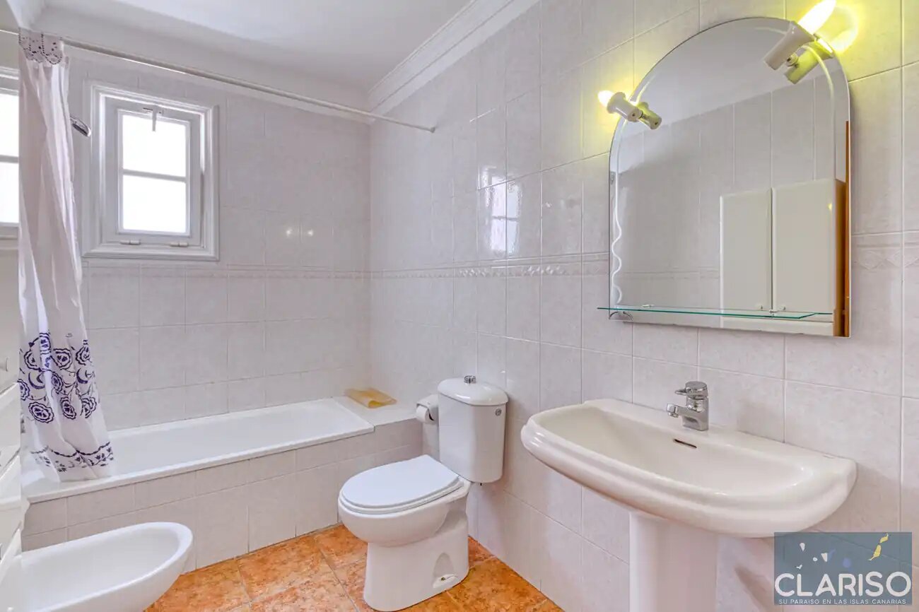 Apartamento Roque Horizonte: Ferienwohnung mit Balkon und seitlichem Meerblick nahe dem Strand in Puerto Naos auf La Palma