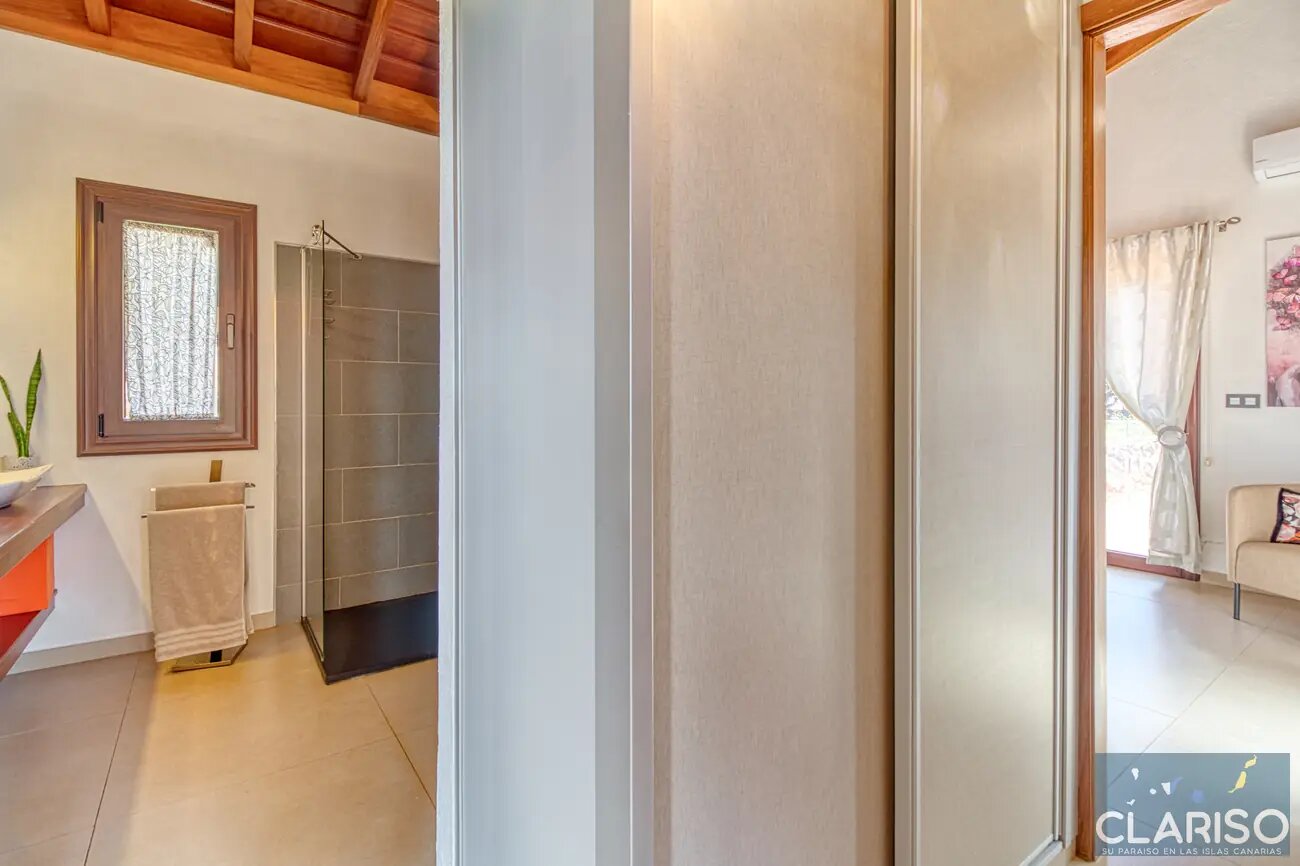 Casa El Peral: Architektenhaus mit Panoramaterrasse und getrennten Schlafflügeln in Puntagorda auf La Palma