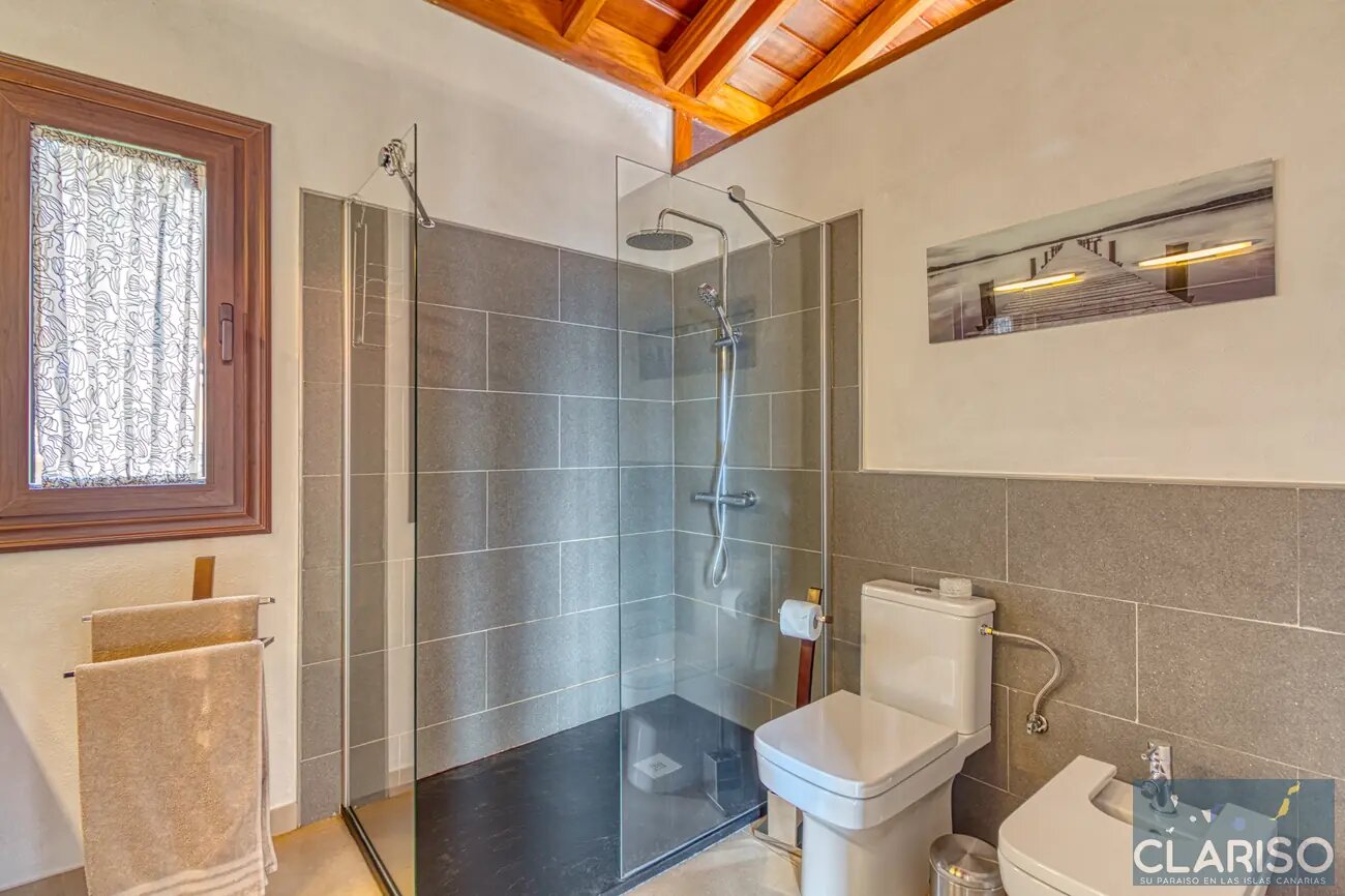 Casa El Peral: Architektenhaus mit Panoramaterrasse und getrennten Schlafflügeln in Puntagorda auf La Palma