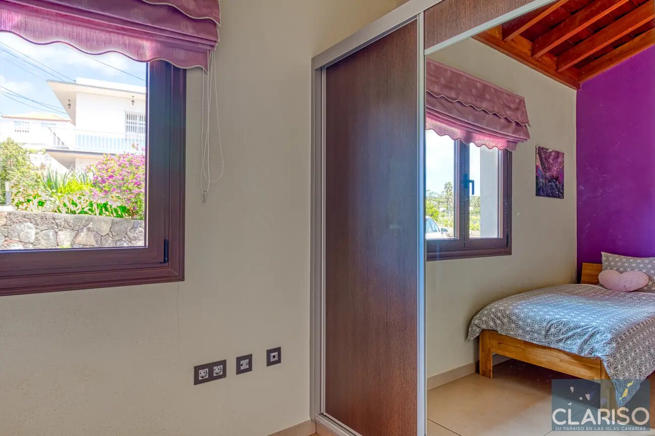 Casa El Peral: Architektenhaus mit Panoramaterrasse und getrennten Schlafflügeln in Puntagorda auf La Palma