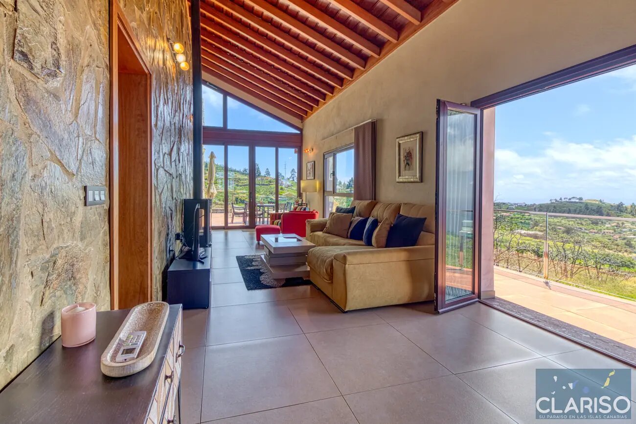 Casa El Peral: Architektenhaus mit Panoramaterrasse und getrennten Schlafflügeln in Puntagorda auf La Palma