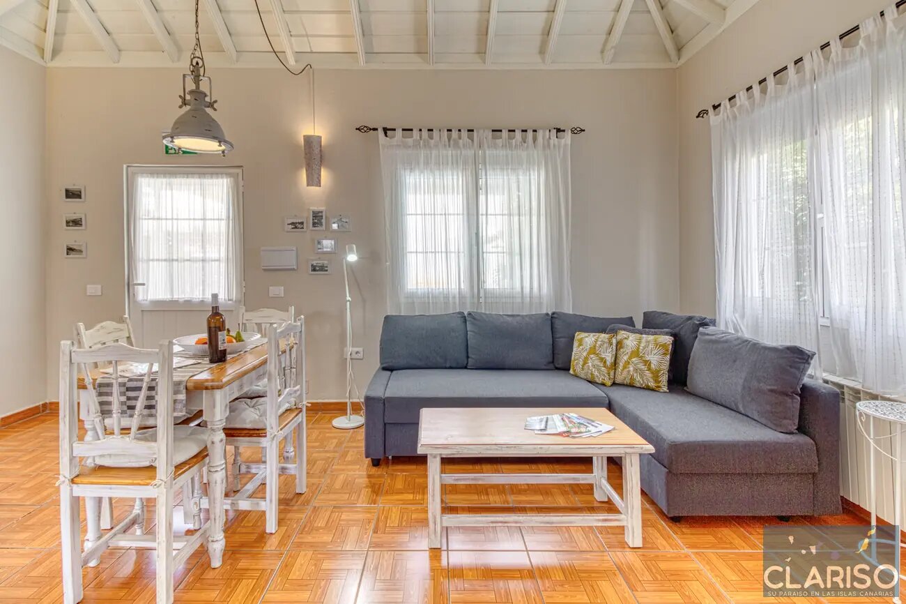 Casa Estrelicia: Apartment mit weißer kanarischer Holzdecke und Gemeinschaftspool in El Paso auf La Palma