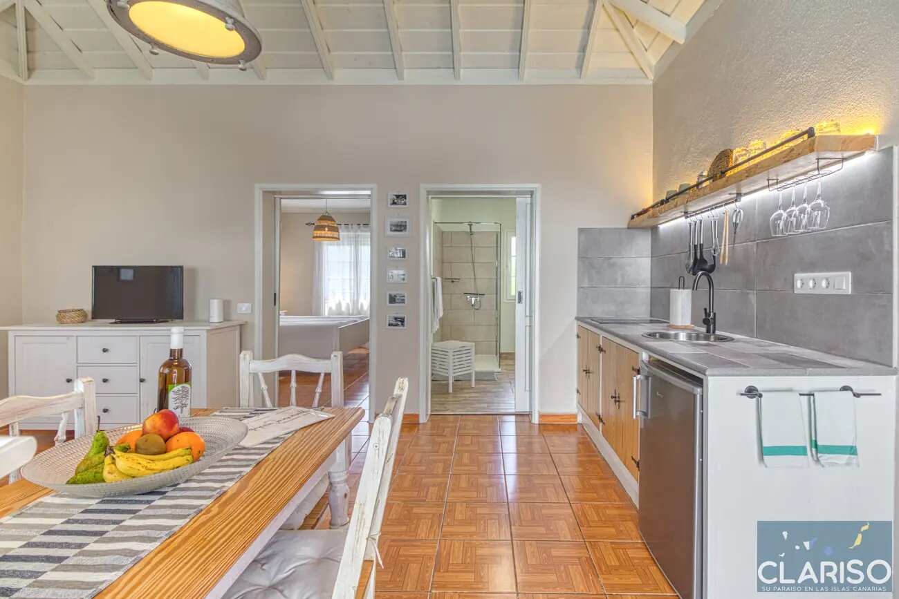 Casa Estrelicia: Apartment mit weißer kanarischer Holzdecke und Gemeinschaftspool in El Paso auf La Palma