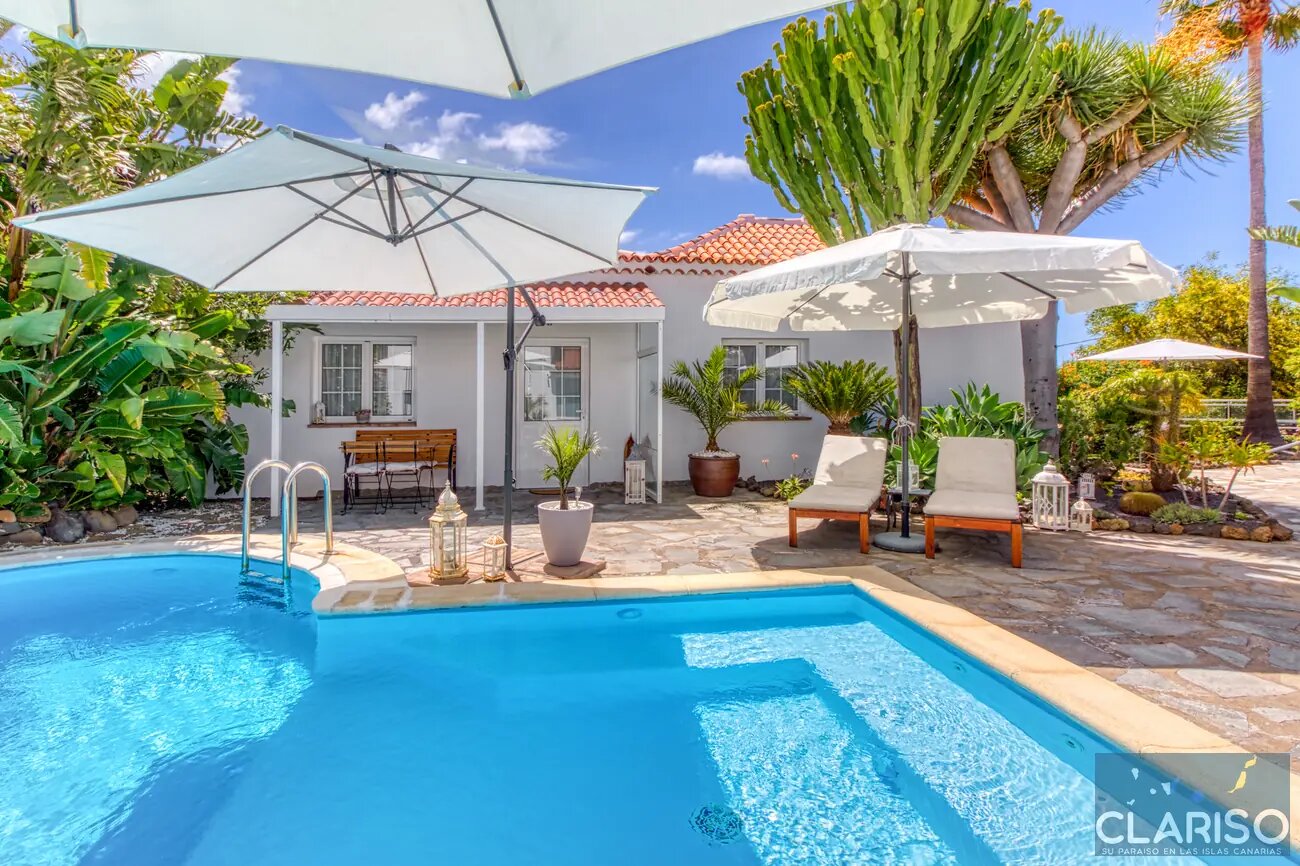 Casa Estrelicia: Apartment mit weißer kanarischer Holzdecke und Gemeinschaftspool in El Paso auf La Palma