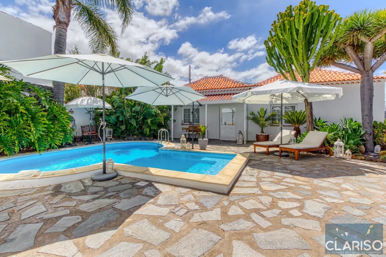 Casa Estrelicia: Apartment mit weißer kanarischer Holzdecke und Gemeinschaftspool in El Paso auf La Palma