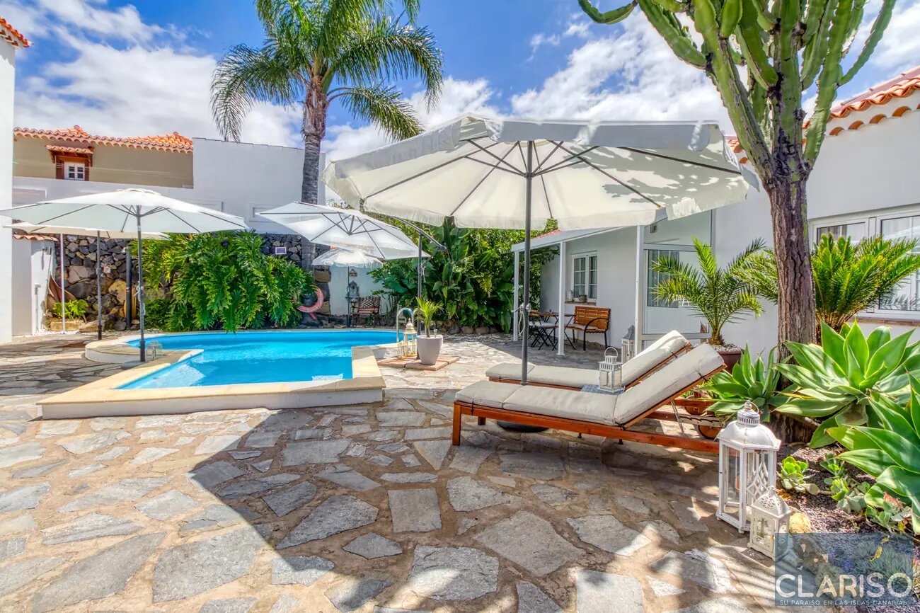 Casa Estrelicia: Apartment mit weißer kanarischer Holzdecke und Gemeinschaftspool in El Paso auf La Palma