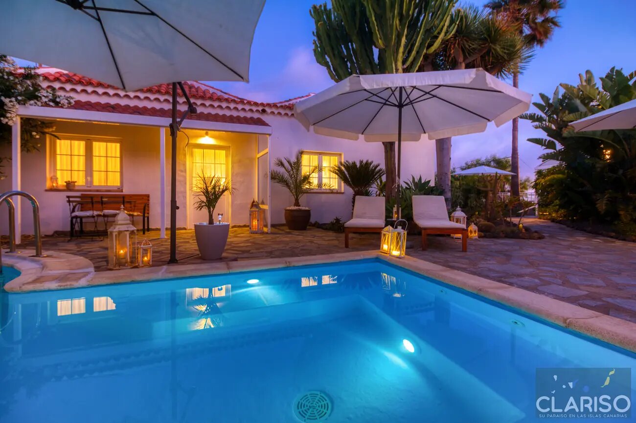 Casa Estrelicia: Apartment mit weißer kanarischer Holzdecke und Gemeinschaftspool in El Paso auf La Palma