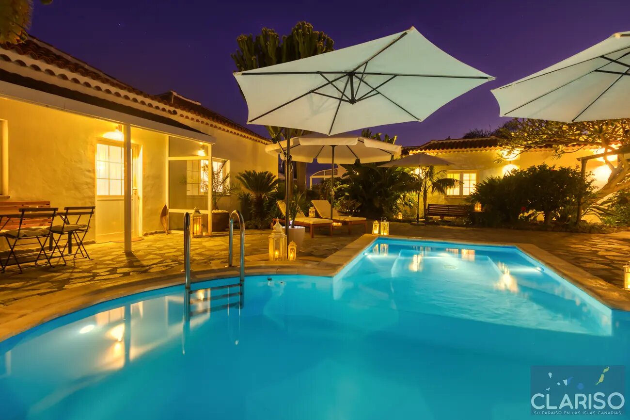 Casa Estrelicia: Apartment mit weißer kanarischer Holzdecke und Gemeinschaftspool in El Paso auf La Palma
