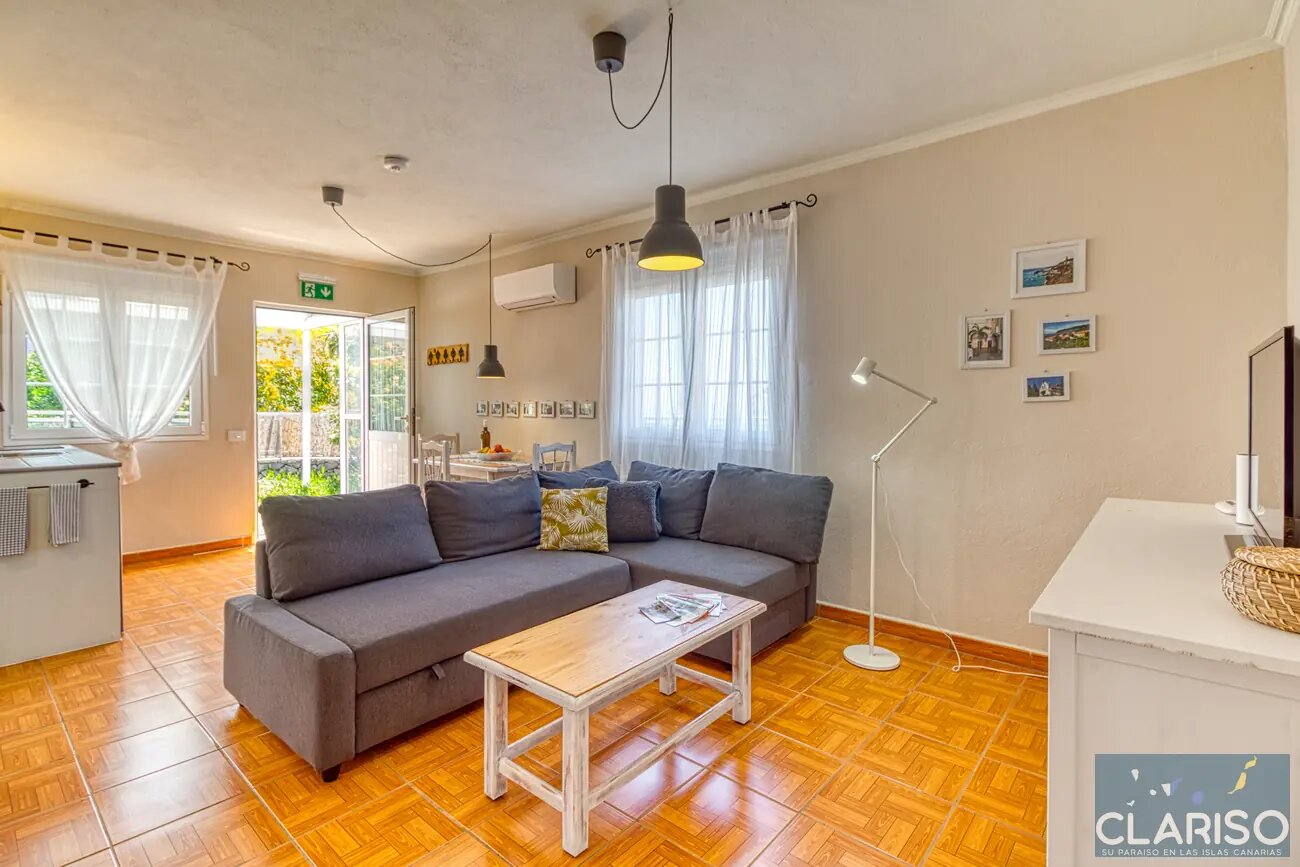 Casa Palmera El Paso: Apartment mit Vulkanblick von der überdachten Terrasse in La Pequeña Maravilla auf La Palma