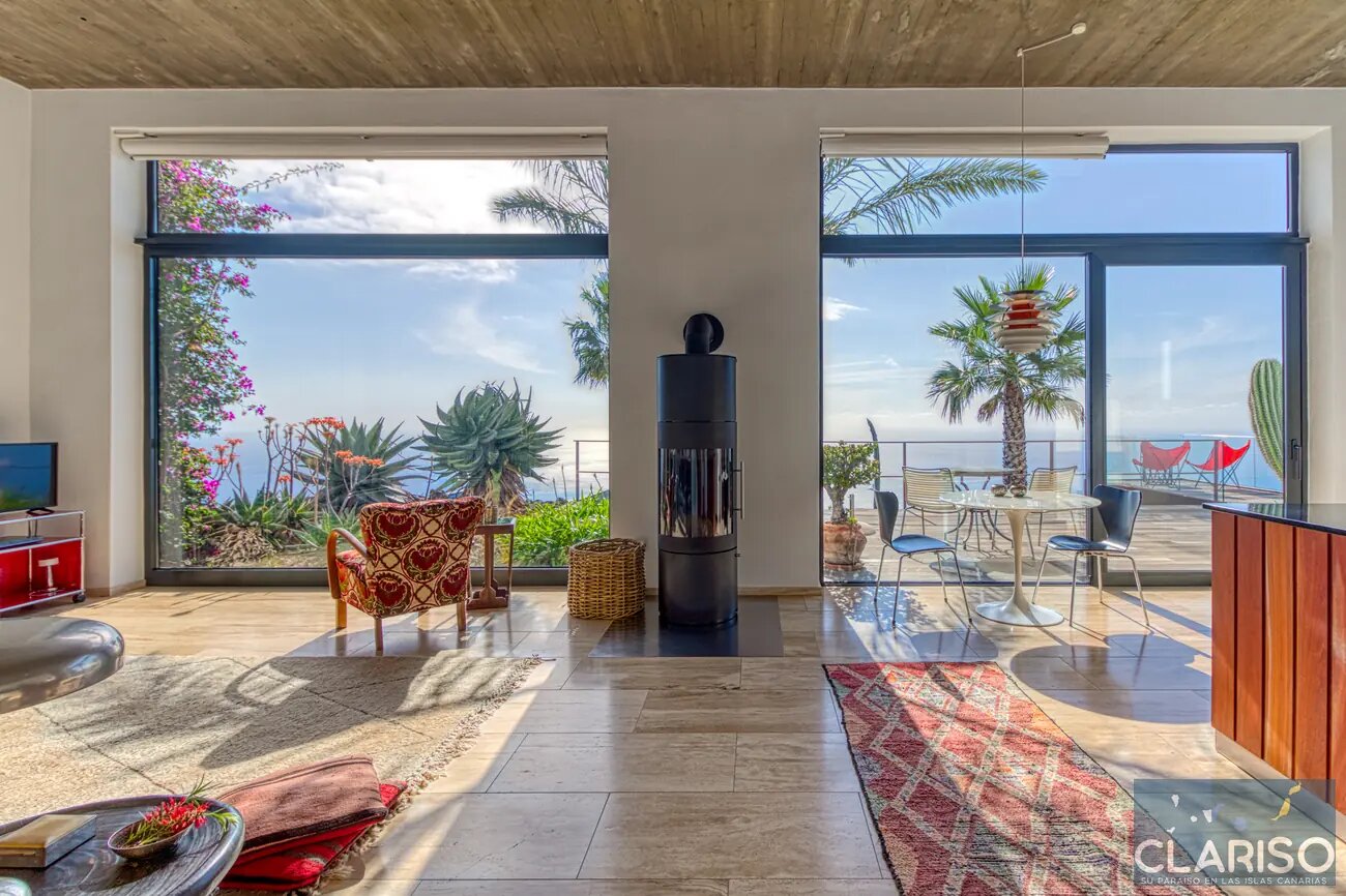 Villa Infinite Place: Bauhaus-Villa mit 3,70 m Sichtbetondecken und solargeheiztem Pool in Puntagorda auf La Palma