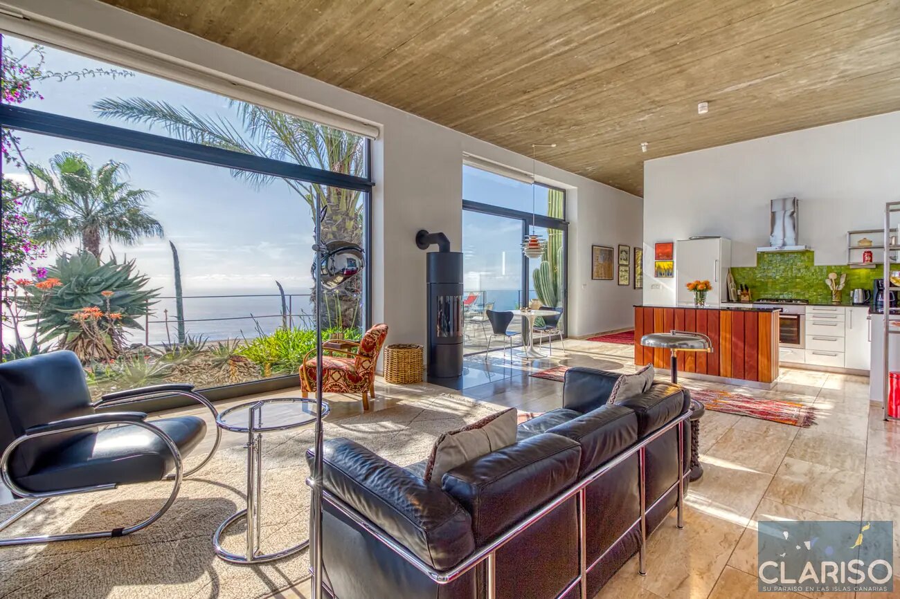 Villa Infinite Place: Bauhaus-Villa mit 3,70 m Sichtbetondecken und solargeheiztem Pool in Puntagorda auf La Palma