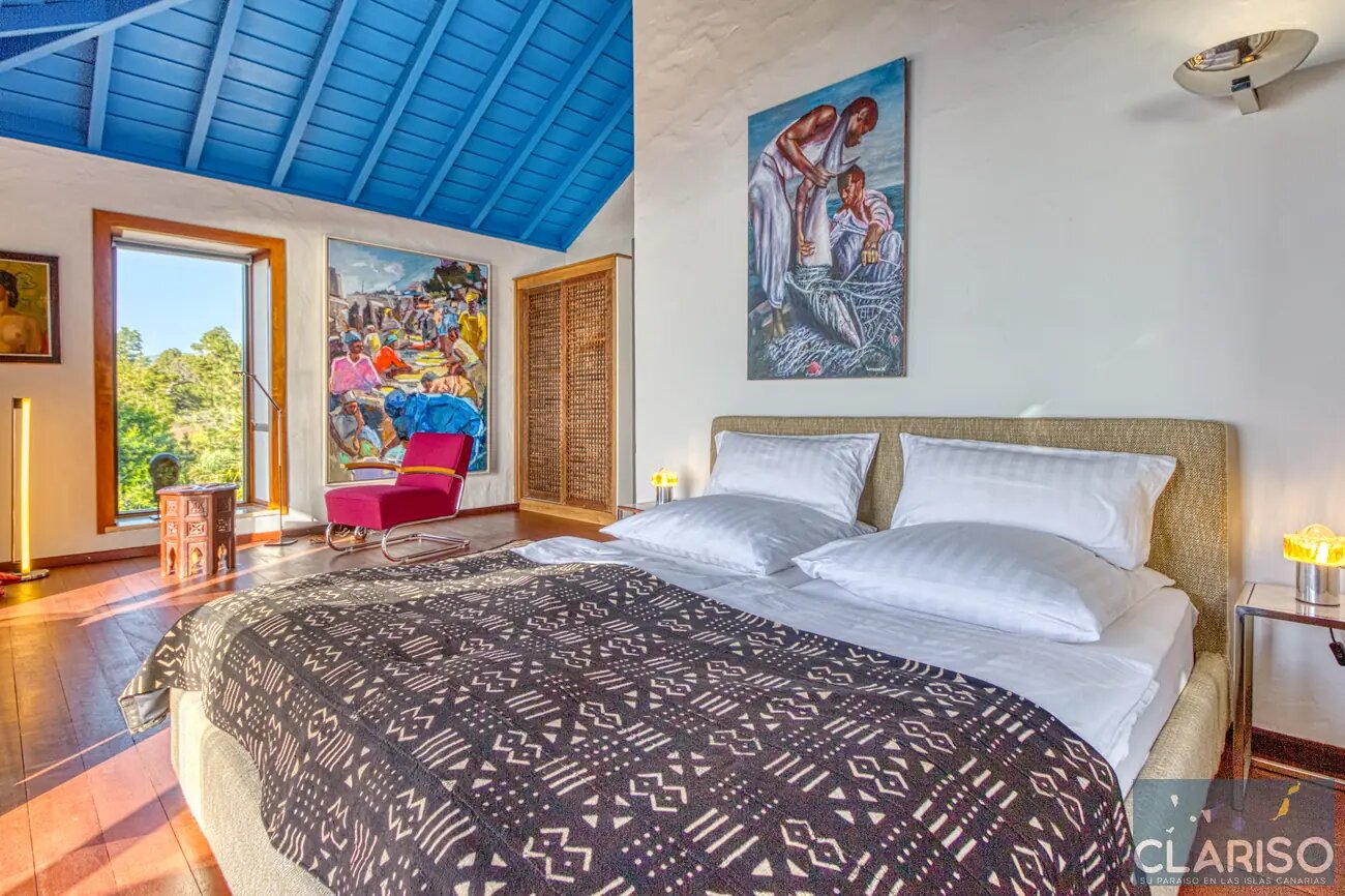 Villa Botanico: Exklusives Herrenhaus mit Skulpturen, Gartenteich und inklusive Pool auf 20.000 m² in Puntagorda auf La Palma