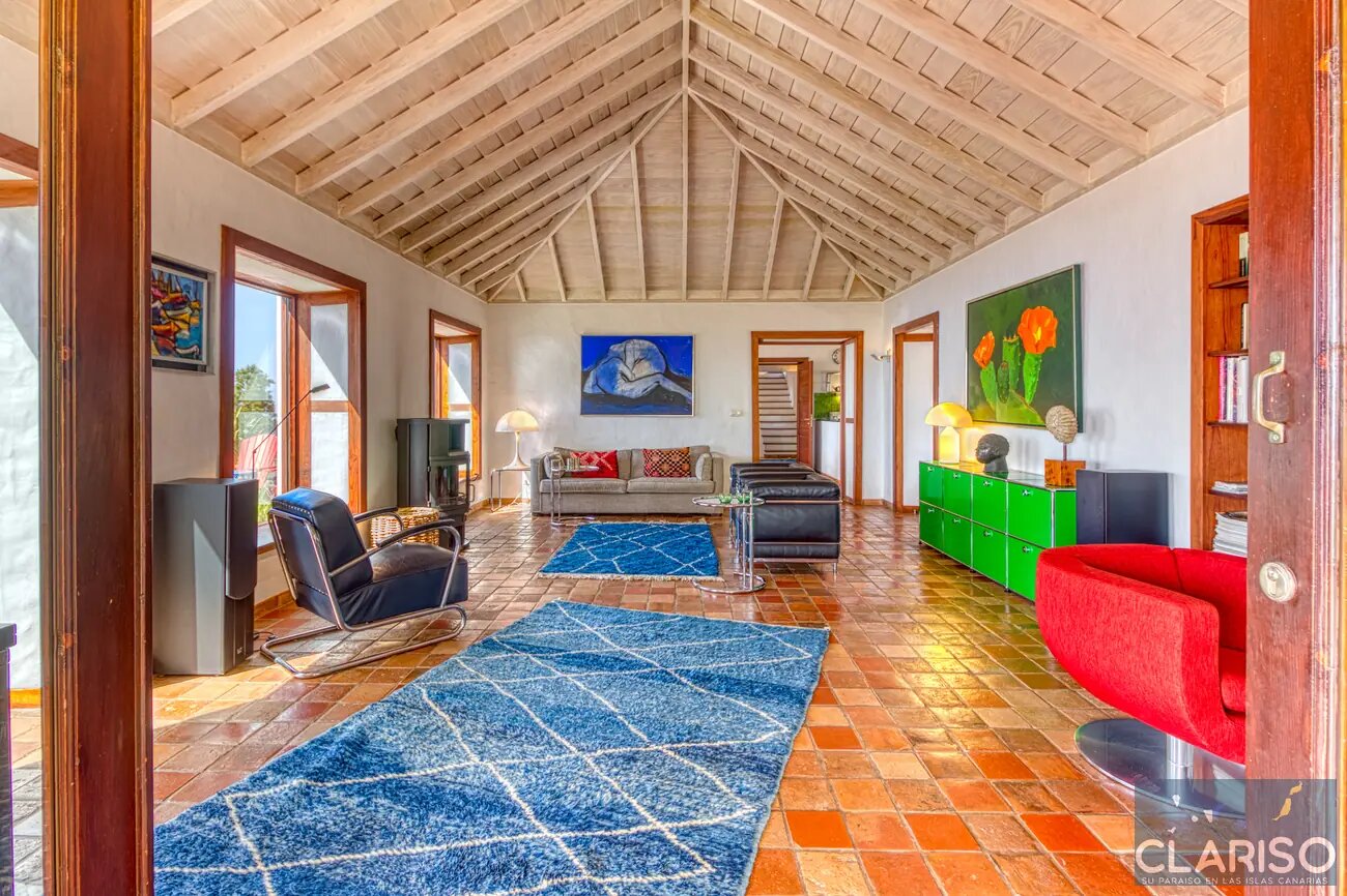 Villa Botanico: Exklusives Herrenhaus mit Skulpturen, Gartenteich und inklusive Pool auf 20.000 m² in Puntagorda auf La Palma